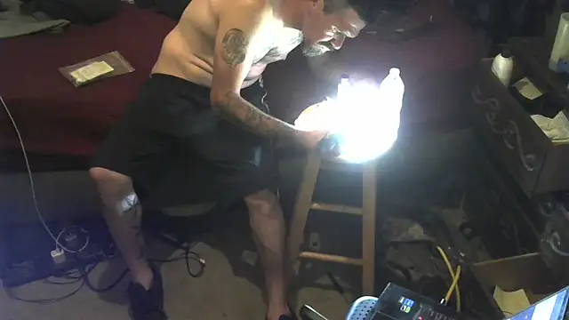 Johnny1991Blunt online show from May 2026 03:18:01 PM