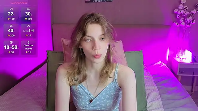 Snapshot of Emily_Cartex chatting on June 2026 05:23:02 AM Emily Cartex online show from June 2026 05:23:02 AM
