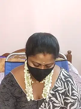 Snapshot of telugu_Geetha40 chatting on May 2026 07:14:02 AM telugu Geetha40 online show from May 2026 07:14:02 AM