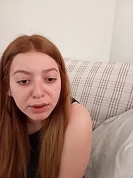 Snapshot of Werderwerememm chatting on May 2026 12:01:01 PM Werderwerememm online show from May 2026 12:01:01 PM