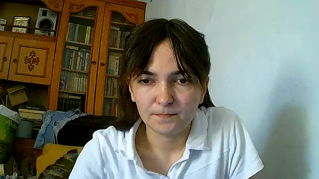 LyubovVill online show from May 2026 12:23:01 PM