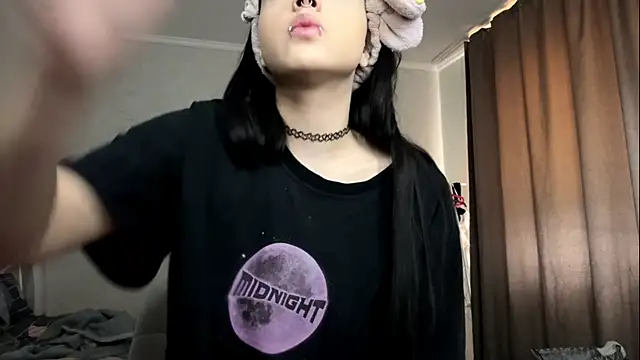 LouisePavlides online show from May 2026 08:19:01 AM