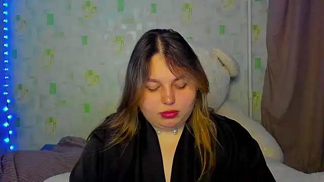 Snapshot of LillyHaigh chatting on June 2026 06:03:02 PM LillyHaigh online show from June 2026 06:03:02 PM