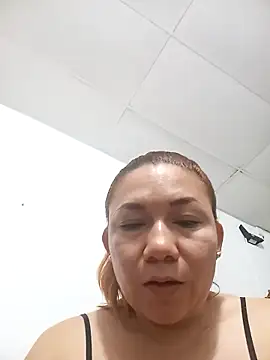 Luna Morch online show from May 2026 10:36:01 AM