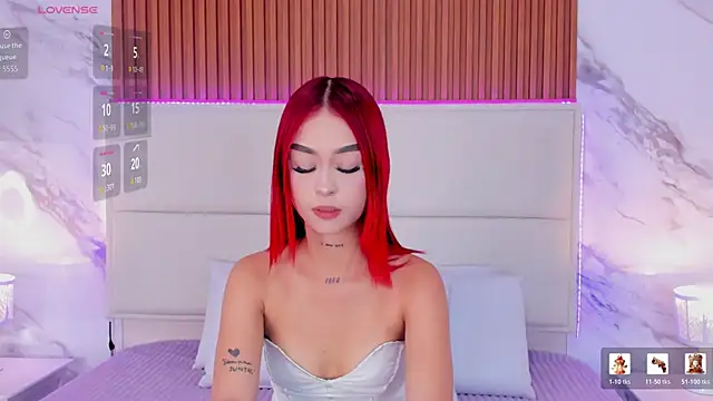 Snapshot of _bella_rossee_ chatting on June 2026 03:42:02 AM bella rossee online show from June 2026 03:42:02 AM