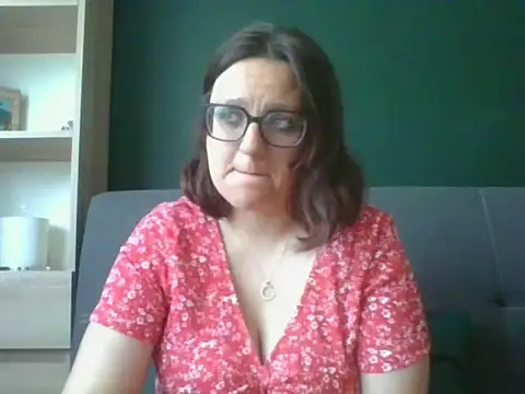 Snapshot of sensual_paris chatting on June 2026 05:31:02 AM sensual paris online show from June 2026 05:31:02 AM