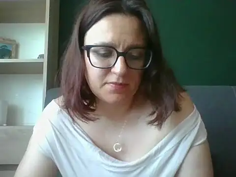 Snapshot of sensual_paris chatting on June 2026 05:30:01 AM sensual paris online show from June 2026 05:30:01 AM