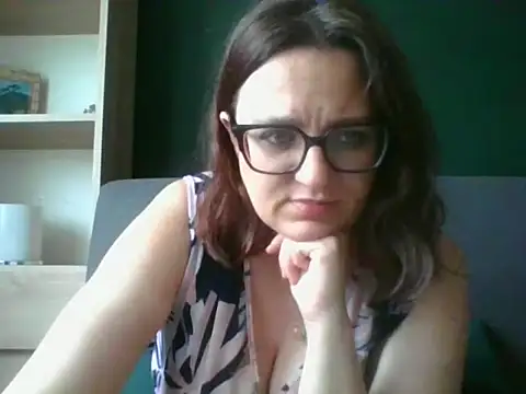 Snapshot of sensual_paris chatting on June 2026 05:28:02 AM sensual paris online show from June 2026 05:28:02 AM