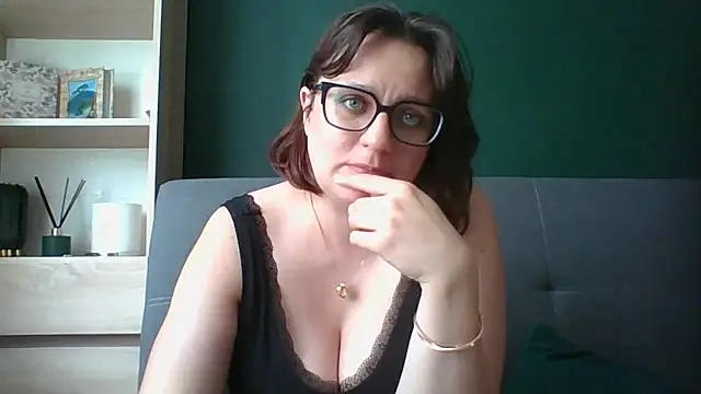 sensual paris online show from July 2026 10:39:01 AM