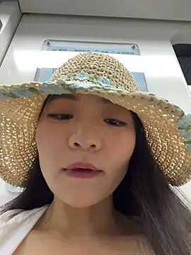 xiaochengzi505 online show from June 2026 12:57:02 AM
