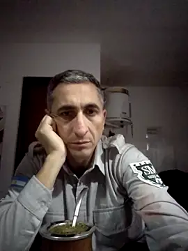 Alejandro83bsf online show from June 2026 10:14:01 PM