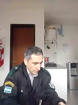 Alejandro83bsf online show from July 2026 01:42:01 PM