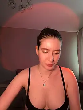 Snapshot of Lili_of_sin chatting on June 2026 09:54:01 AM Lili of sin online show from June 2026 09:54:01 AM