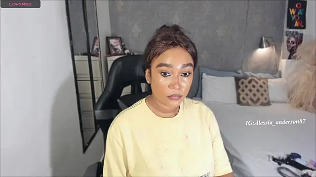 Snapshot of alessia_anderson chatting on September 2025 12:33:02 AM alessia anderson online show from September 2025 12:33:02 AM