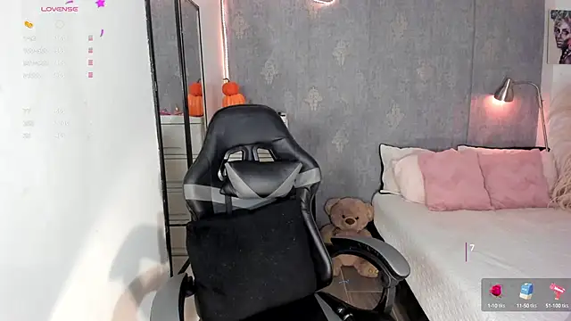 Snapshot of alessia_anderson chatting on October 2025 11:38:01 PM alessia anderson online show from October 2025 11:38:01 PM