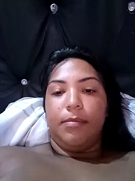 emeli-bloom online show from April 2026 11:36:02 AM