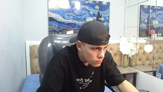 Snapshot of Ethanx18_ chatting on June 2026 04:58:02 AM Ethanx18 online show from June 2026 04:58:02 AM