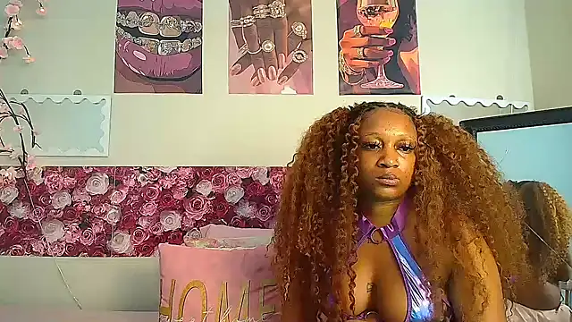 Snapshot of EnchantingLisa chatting on July 2026 07:23:02 AM EnchantingLisa online show from July 2026 07:23:02 AM