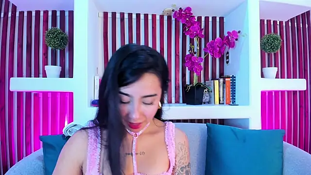 AshleyGross  online show from May 2026 07:52:01 PM