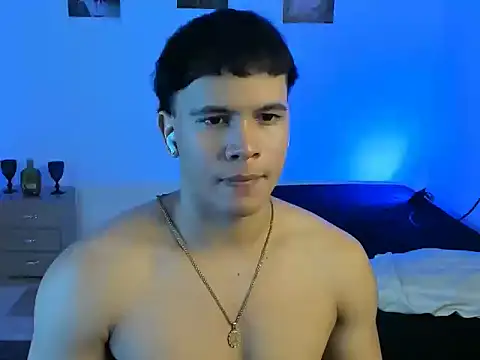 Snapshot of sant_wahlberg chatting on June 2026 12:37:01 AM sant wahlberg online show from June 2026 12:37:01 AM