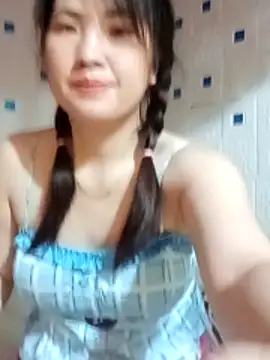 Snapshot of Kee2000 chatting on June 2026 03:07:02 PM Kee2000 online show from June 2026 03:07:02 PM