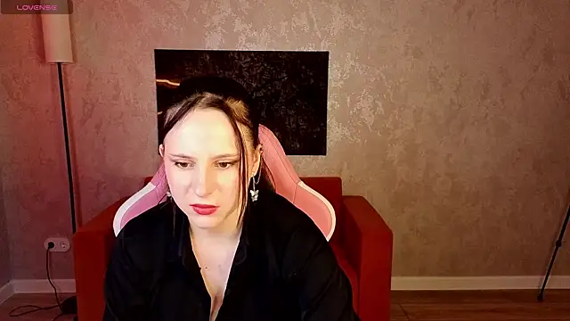 Snapshot of Julia_Shyy chatting on May 2026 01:56:01 AM Julia Shyy online show from May 2026 01:56:01 AM