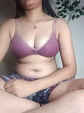 Snapshot of sexy_pritii chatting on May 2026 03:45:02 AM sexy pritii online show from May 2026 03:45:02 AM