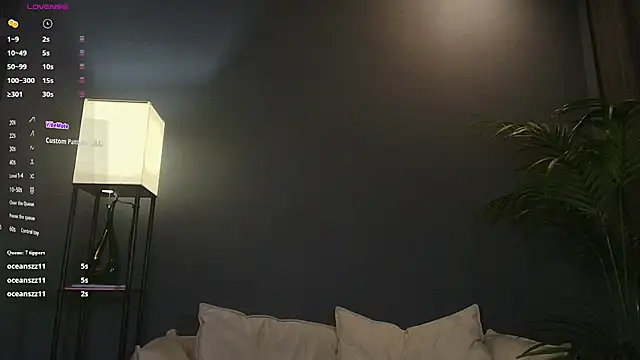 MilkChoc0late online show from June 2026 03:25:01 AM