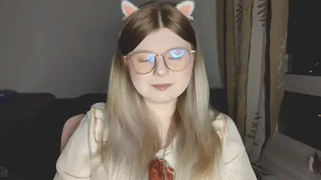 YukiBlush online show from May 2026 06:14:01 PM