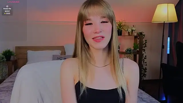 MilliBrownn online show from May 2026 03:22:01 AM