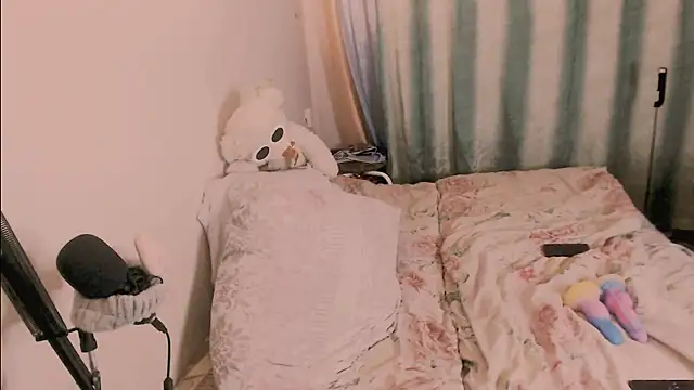 Snapshot of RoasHouren chatting on May 2026 05:29:01 PM RoasHouren online show from May 2026 05:29:01 PM