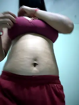 LovelyNidhi online show from May 2026 06:02:02 PM