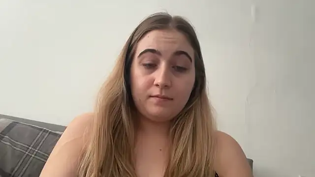 Snapshot of Taylormillie471 chatting on June 2026 01:50:02 PM Taylormillie471 online show from June 2026 01:50:02 PM