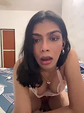 Mayra xx online show from June 2026 06:32:02 PM