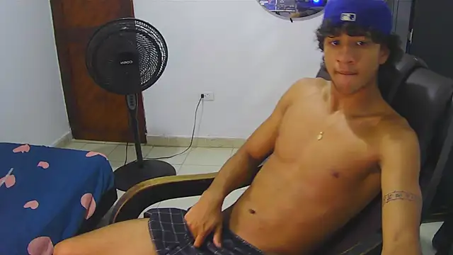 Snapshot of Hansel_take chatting on July 2026 09:46:02 PM Hansel take online show from July 2026 09:46:02 PM