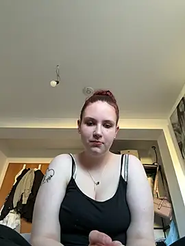 CuteBeaX online show from May 2026 05:18:01 PM