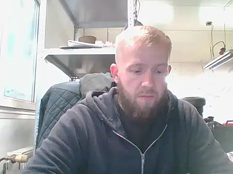 Snapshot of bardiauto chatting on May 2026 04:30:02 AM bardiauto online show from May 2026 04:30:02 AM