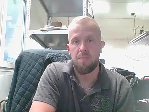 Snapshot of bardiauto chatting on July 2026 04:26:01 AM bardiauto online show from July 2026 04:26:01 AM