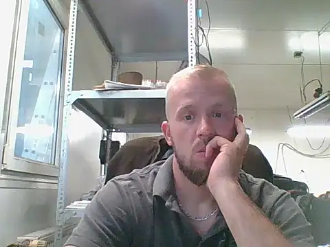 Snapshot of bardiauto chatting on July 2026 04:30:01 AM bardiauto online show from July 2026 04:30:01 AM
