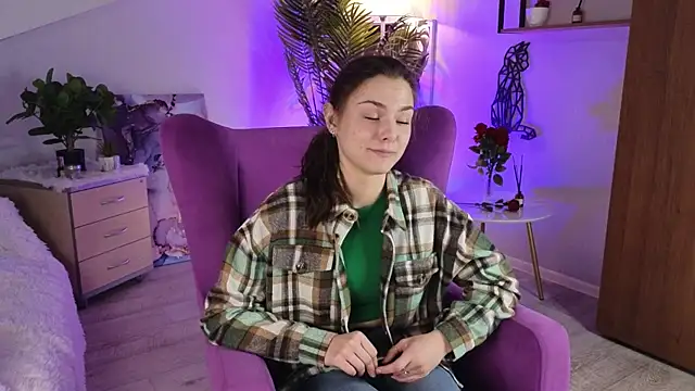 YoshikoLacourse online show from April 2026 12:44:02 PM