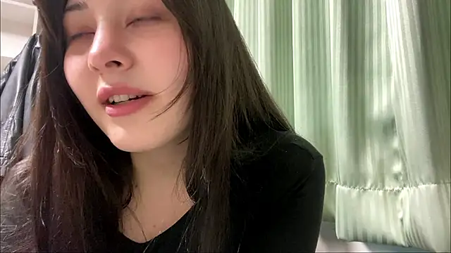 Snapshot of Sonata_Asky chatting on May 2026 11:01:04 PM Sonata Asky online show from May 2026 11:01:04 PM