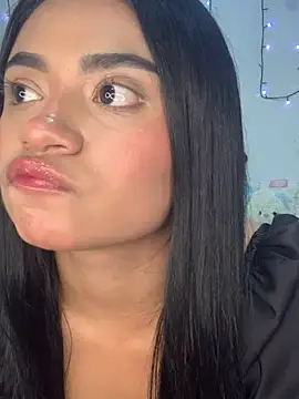 Snapshot of angiee_boo1 chatting on May 2026 10:59:02 PM angiee boo1 online show from May 2026 10:59:02 PM