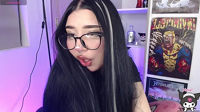 Snapshot of VamppyJanne chatting on May 2026 02:19:02 AM VamppyJanne online show from May 2026 02:19:02 AM