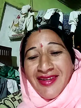 Haliya8 online show from May 2026 11:24:01 PM