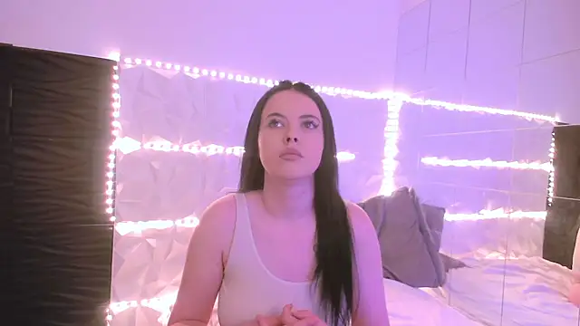 Isabell3 online show from May 2026 04:31:01 AM