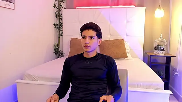 Alejo-and-Thiago online show from June 2026 12:09:02 PM