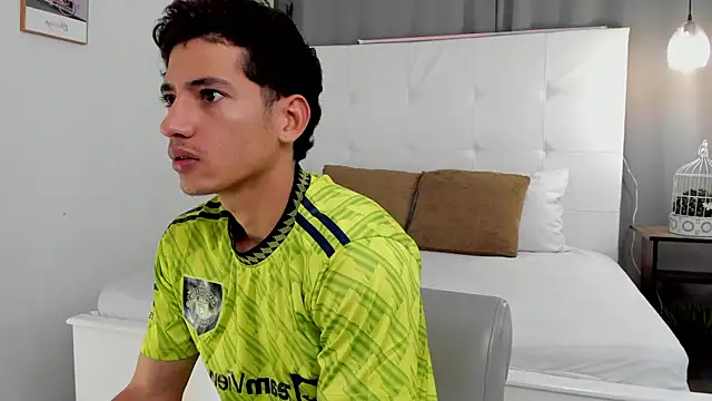 Alejo-and-Thiago online show from June 2026 12:24:02 PM