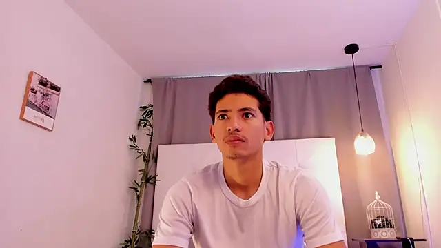 Alejo-and-Thiago online show from July 2026 12:22:02 PM