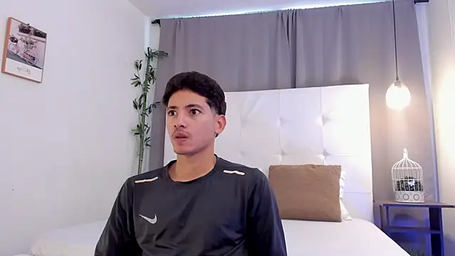Alejo-and-Thiago online show from July 2026 01:36:02 PM