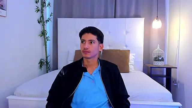 Alejo-and-Thiago online show from July 2026 01:24:02 PM